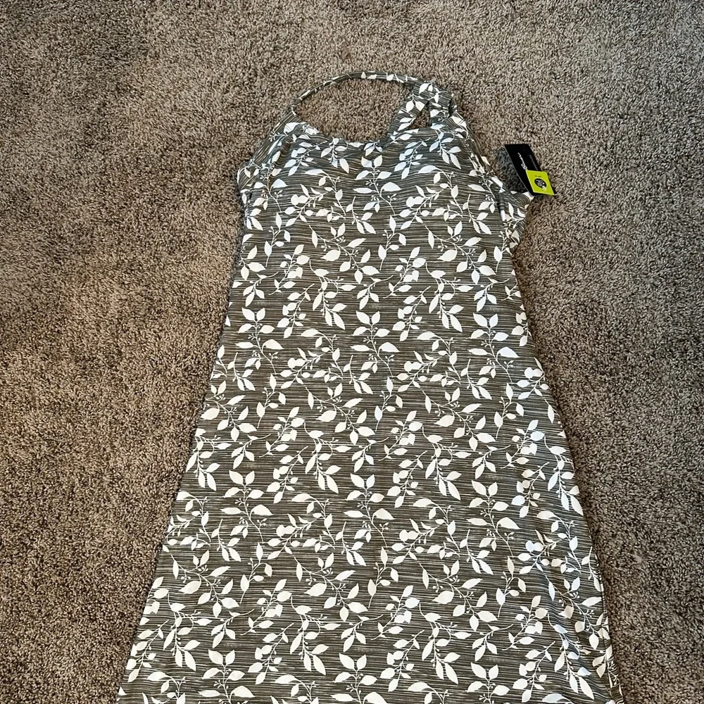 Eddie Bauer Sun Dress Olive Green White Leaf Print UPF 50 M Women NWT - Picture 8 of 10